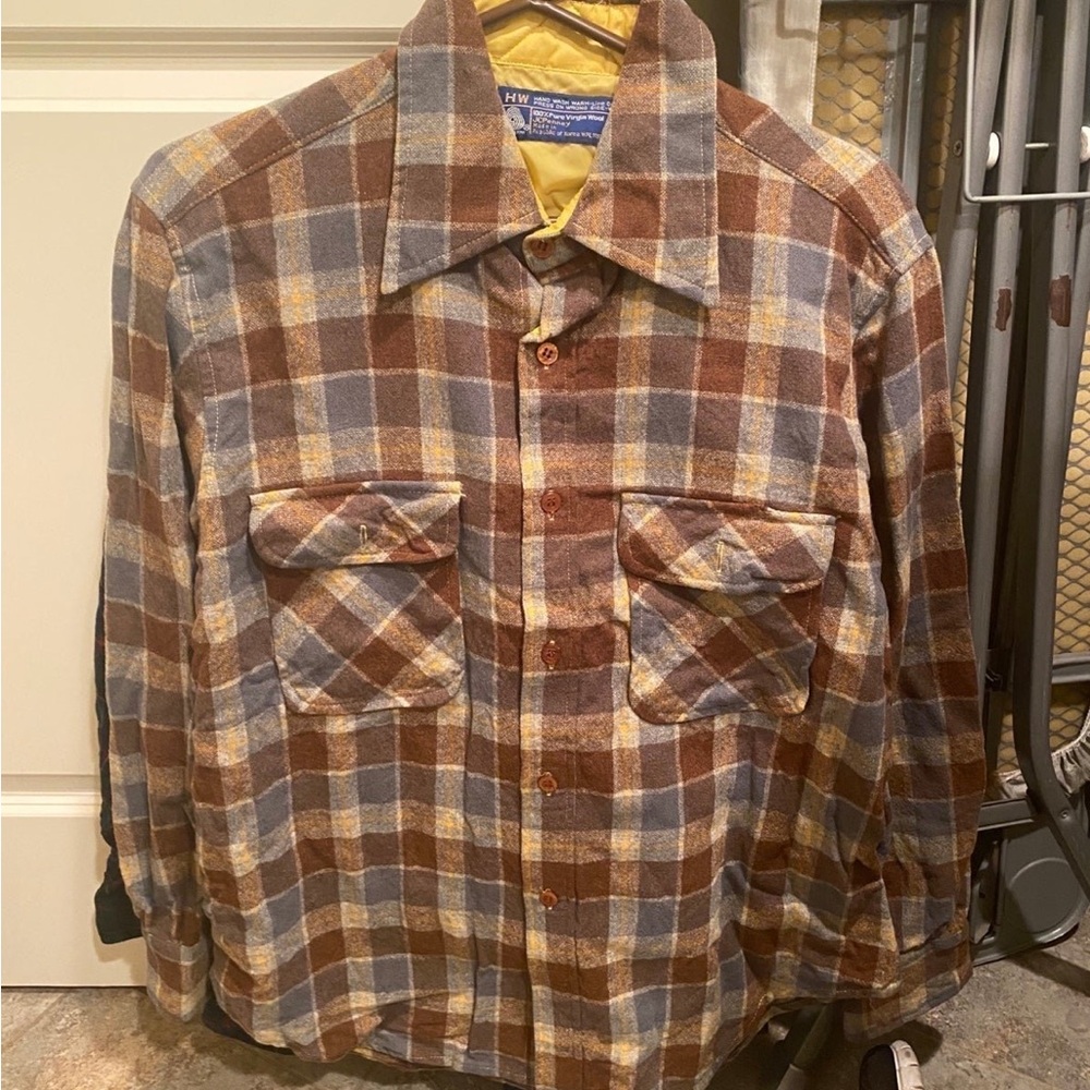 8 vintage flannels